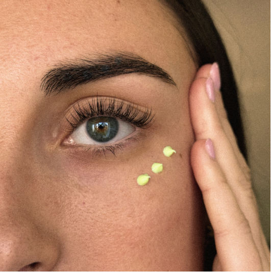 Round Midnight Oční sérum s 0,05 % Retinalem