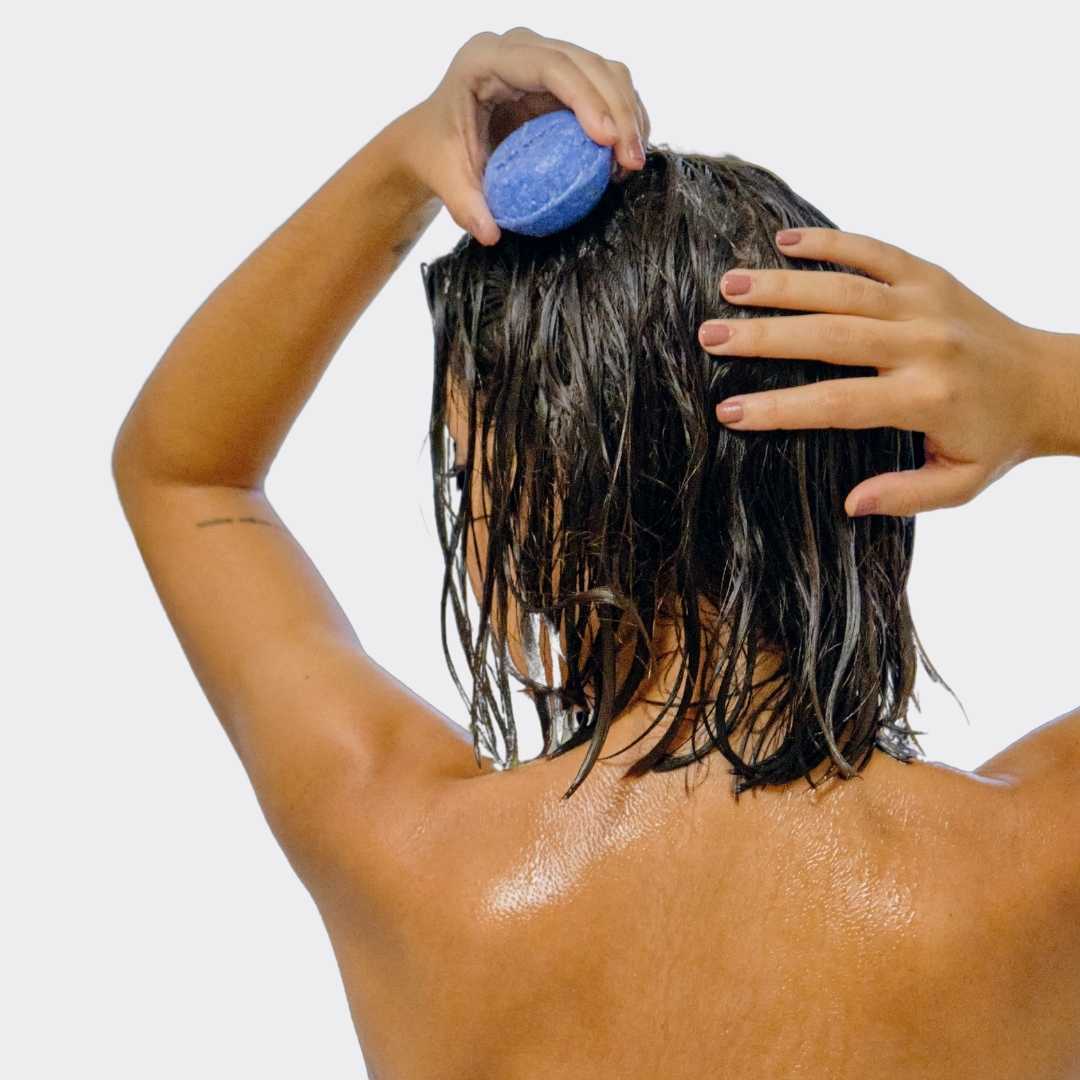 Tuhý šampón proti vypadávaniu vlasov - HIT