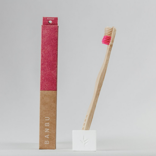 Ergonomický bambusový zubní kartáček s tvrdými štětinami z nylonu (HARD)